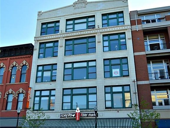 2nd image of 1951 W 26th St APT 309