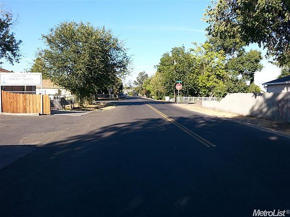 2nd image of 2377 Vail Ave