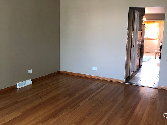 3rd image of 5408 S Karlov Ave