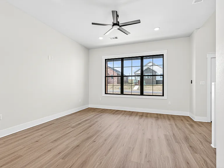 6811 Fir St — Photo 13