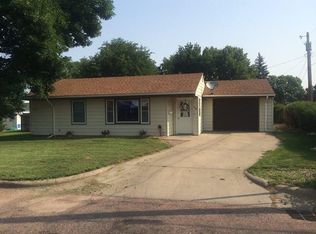 220 W Lawler Ave, Chamberlain, SD 57325