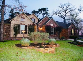 303 Woodside Ln, Montgomery, TX 77356