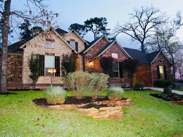 303 Woodside Ln, Montgomery, TX 77356