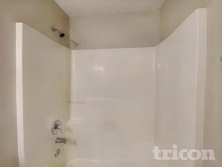 547 Horseshoe Cir — Photo 13