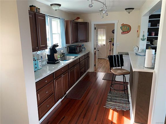 4th image of 173 Ontario St