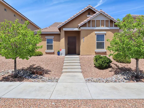 825 Palo Duro Dr, Bernalillo, NM 87004