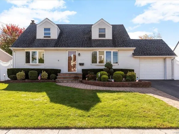 101 Brenner Avenue, Bethpage, NY 11714