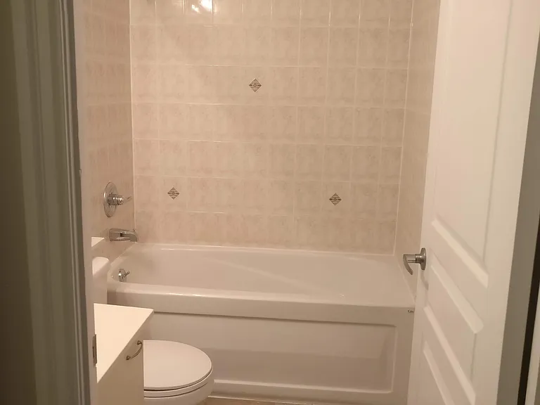 220 Burnhamthorpe Rd W #1709 — Photo 5