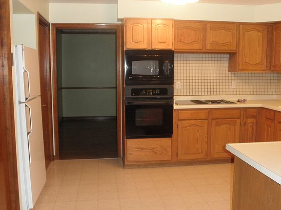 5th image of 8302 S Stonewood Dr
