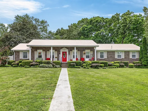 1107 Wilson Ave, Tullahoma, TN 37388