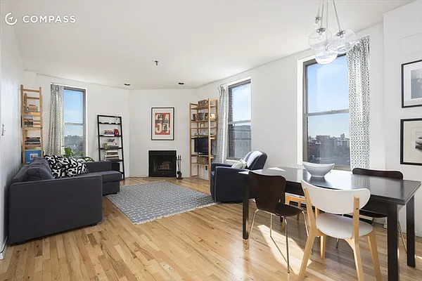 Sold by Compass | media 1