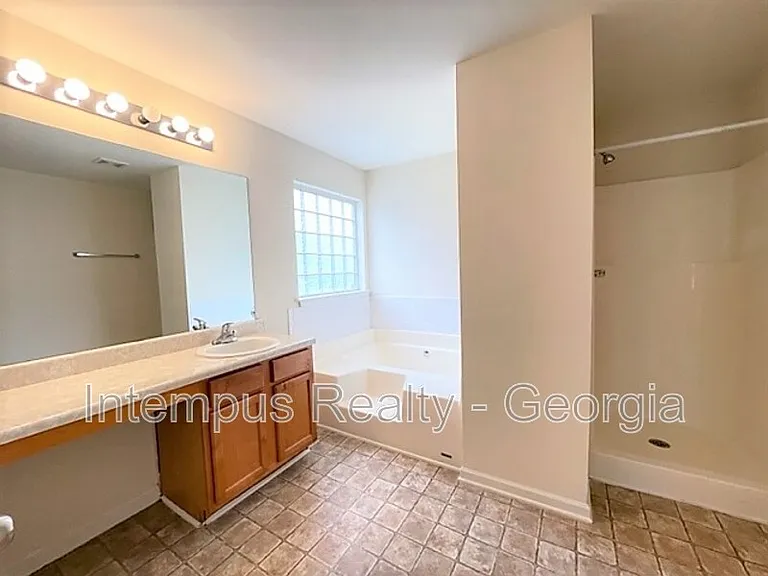 4389 Persian Ct — Photo 16