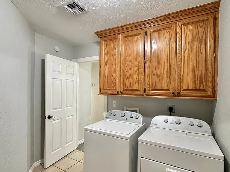 27 NW Havenshire Cir — Photo 31