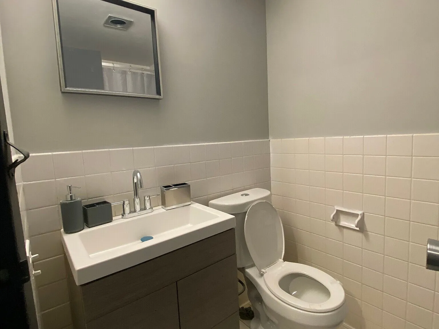 Studio, 200 sqft, $850 — Photo 4