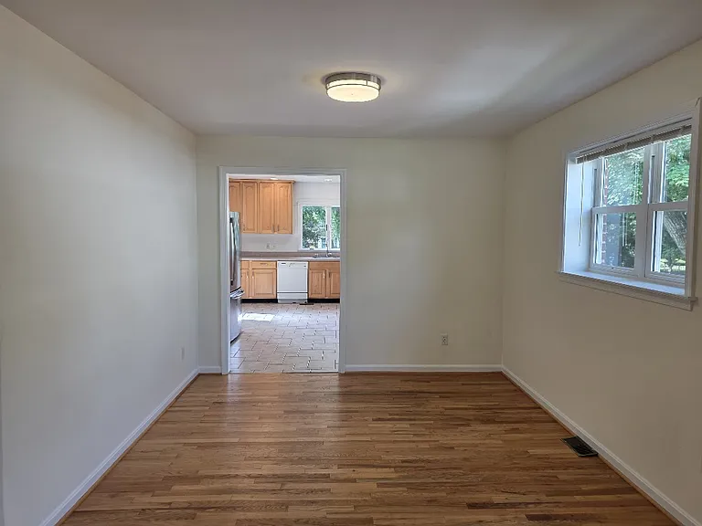 2106 Prichard Rd — Photo 10
