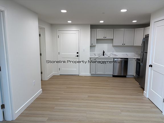 4th image of 265 Manton Ave #212