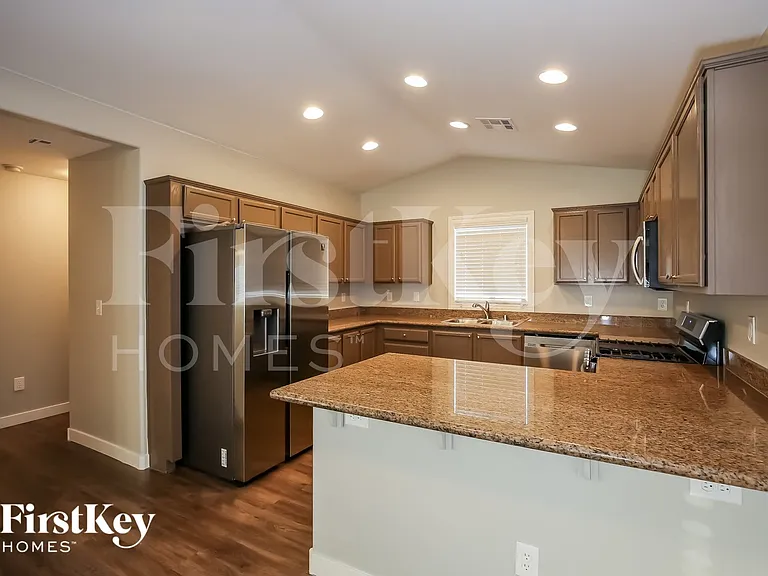 3552 Carisbrook Dr — Photo 6