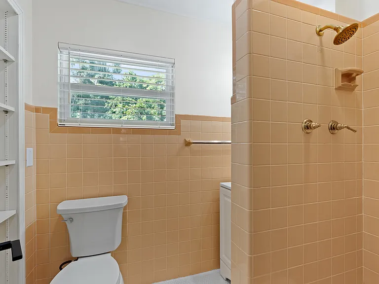 1524 SW 37th Ave — Photo 11