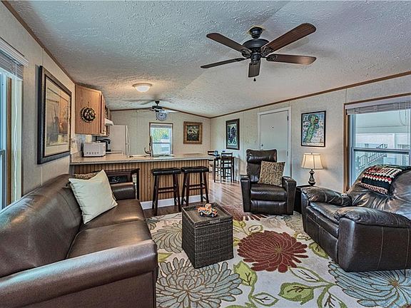 5th image of 3913 Cherry Ln