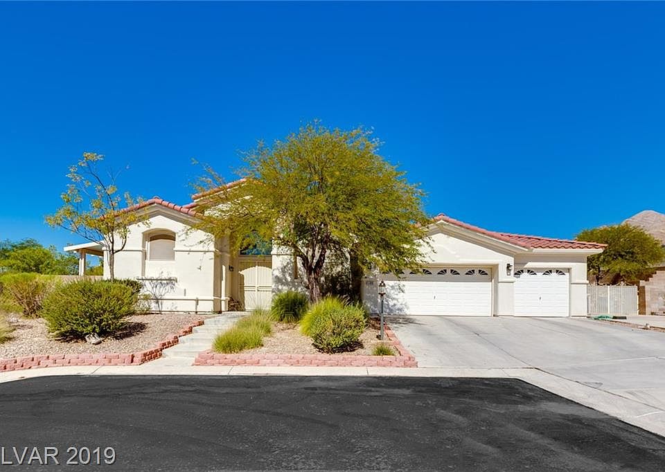 1st image of 6880 Royal Heritage Ct