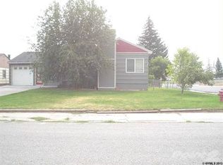 525 18th St, Evanston, WY 82930