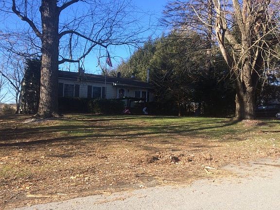 2nd image of 7 Mountain View Dr