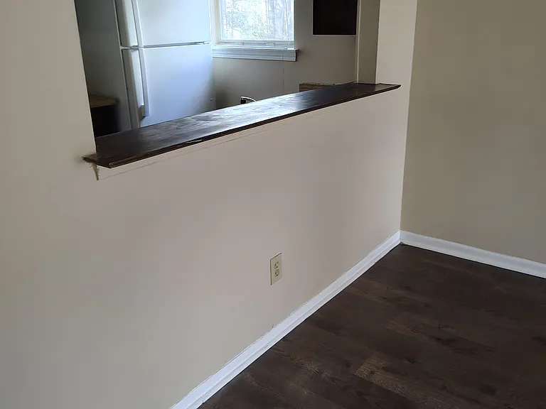 112 Leila Ln — Photo 4