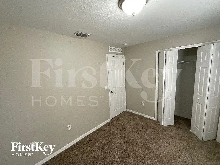 331 Columbo St — Photo 9