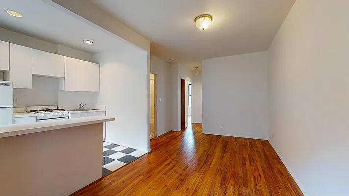 Rented by Bond New York | media 12