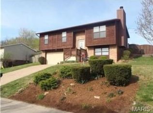 1165 New Towne Rd, Arnold, MO 63010