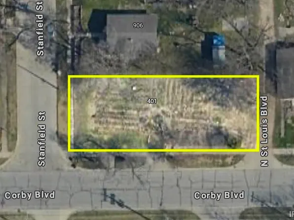 902 Stanfield St, South Bend, IN 46617