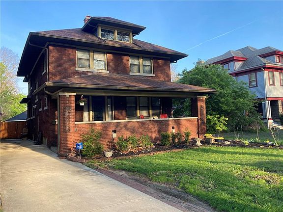 2nd image of 884 Woodruff Place East Dr