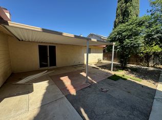 466 Ashwood Ct, Los Banos, CA 93635