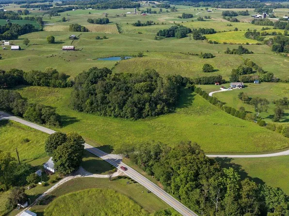 80 Fulkerson Rd, Horse Cave, KY 42749
