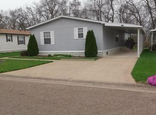 226 C St, Navarre, OH