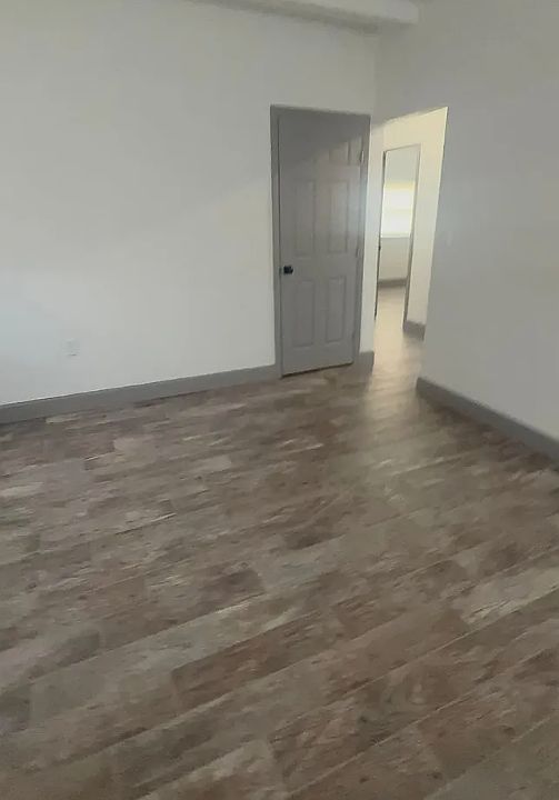 2nd image of 1102 Avenue D