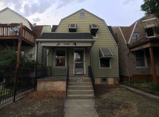 3944 W Montrose Ave, Chicago, IL 60618