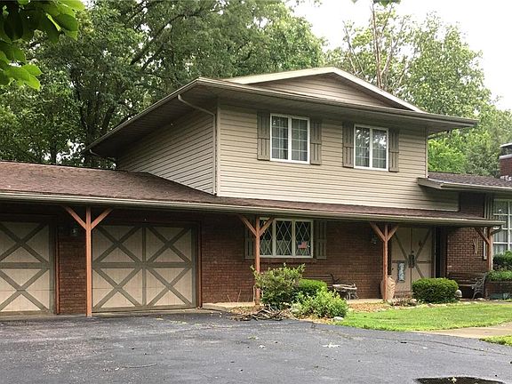 2nd image of 19 Denzel Dr