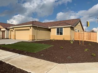 1638 Oak St, Los Banos, CA 93635