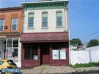 2nd image of 230 S 9th St