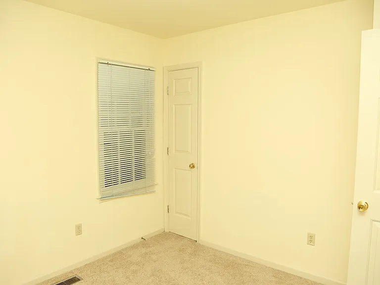 380 Minor Ridge Rd — Photo 5