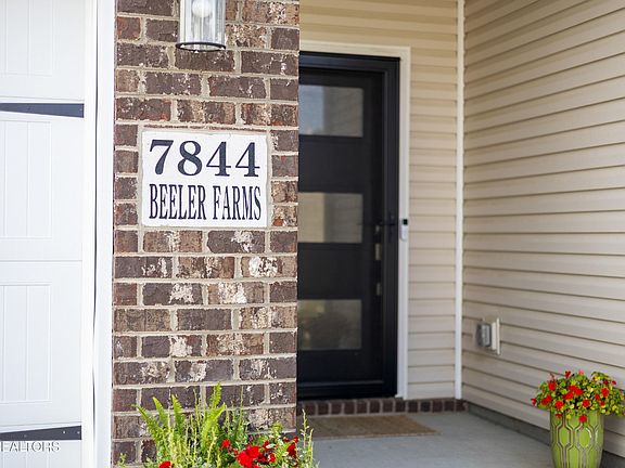 3rd image of 7844 Beeler Farms Ln