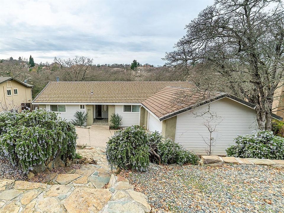 1st image of 819 Stoneman Way