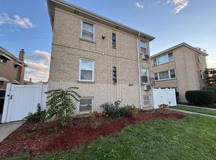 6331 W Devon Ave #2R, Chicago, IL 60646