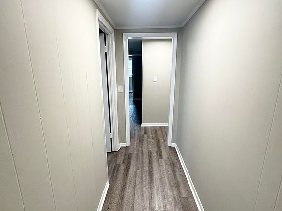 4th image of 829 Collins Ave