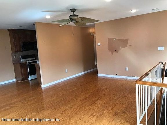 5th image of 842 Rossville Ave