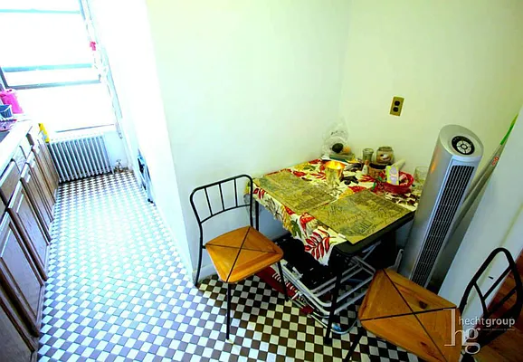 Rented by Hecht Group | media 11