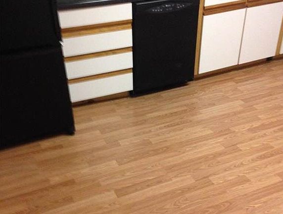 3rd image of 4303 Salines Dr