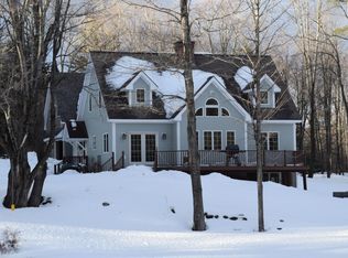 903 Tattle St, Street, VT 05153