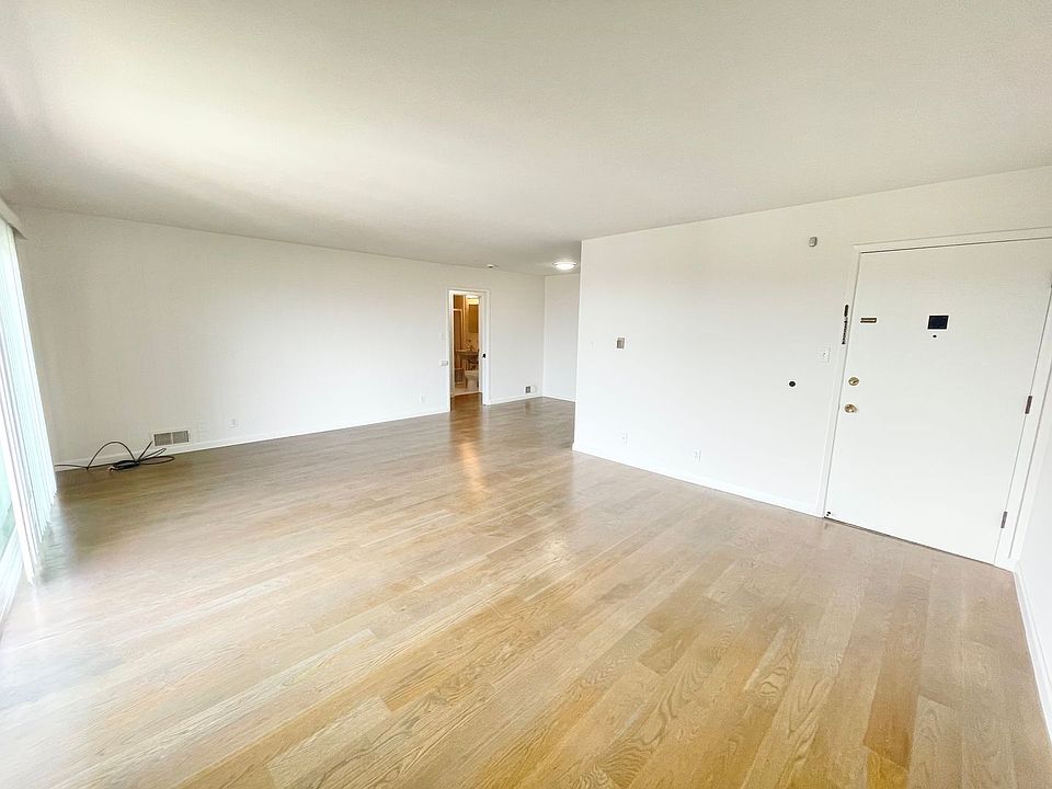 Building Photo 5
